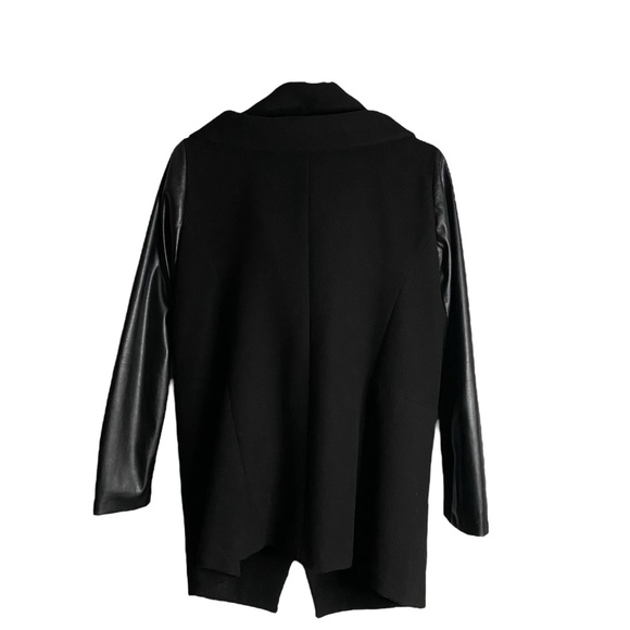 Oasis Women's Black Cape Leather Coat - Picture 9 of 11